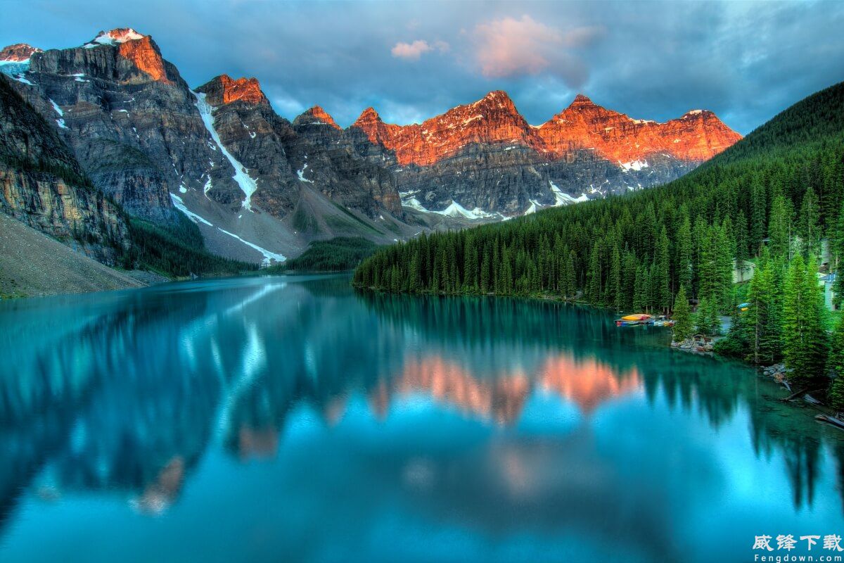 冰碛湖日出,加拿大美丽的湖泊冰碛湖风景4k高清壁纸